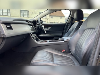 Used Jaguar XF 2019 for sale - 78633616: Photo