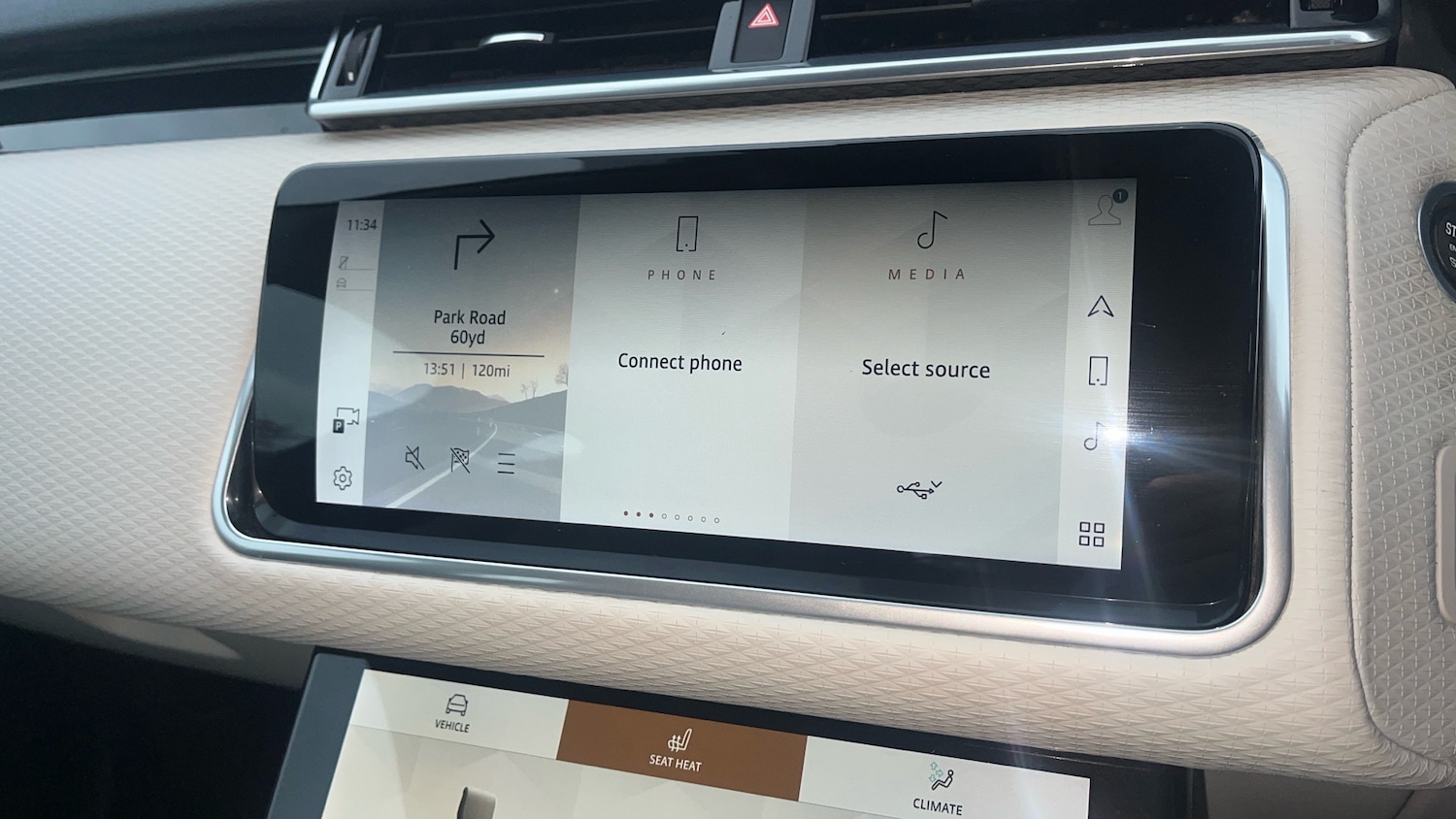 Used Land Rover Range Rover Velar 2022 for sale - 77452921: Photo 11