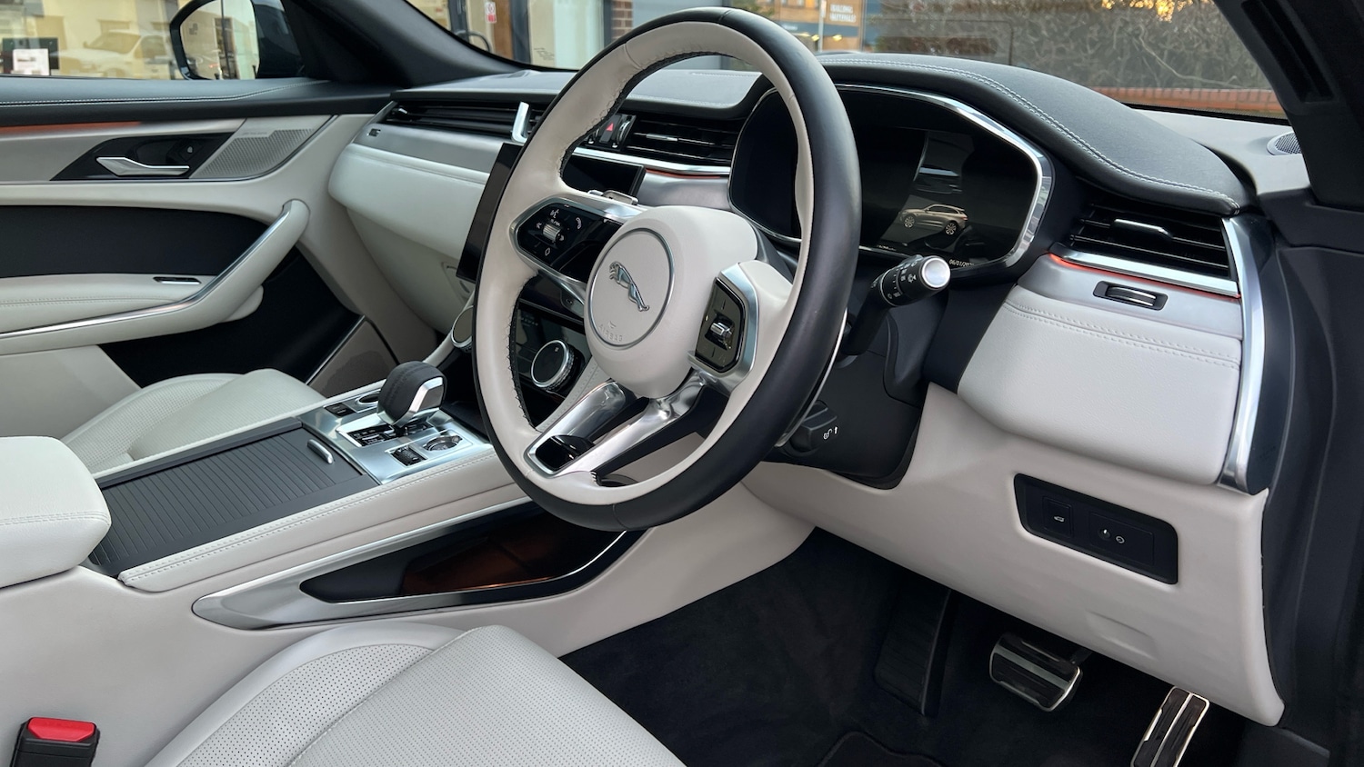 Used Jaguar F-Pace 2023 for sale - 77107556: Photo 22