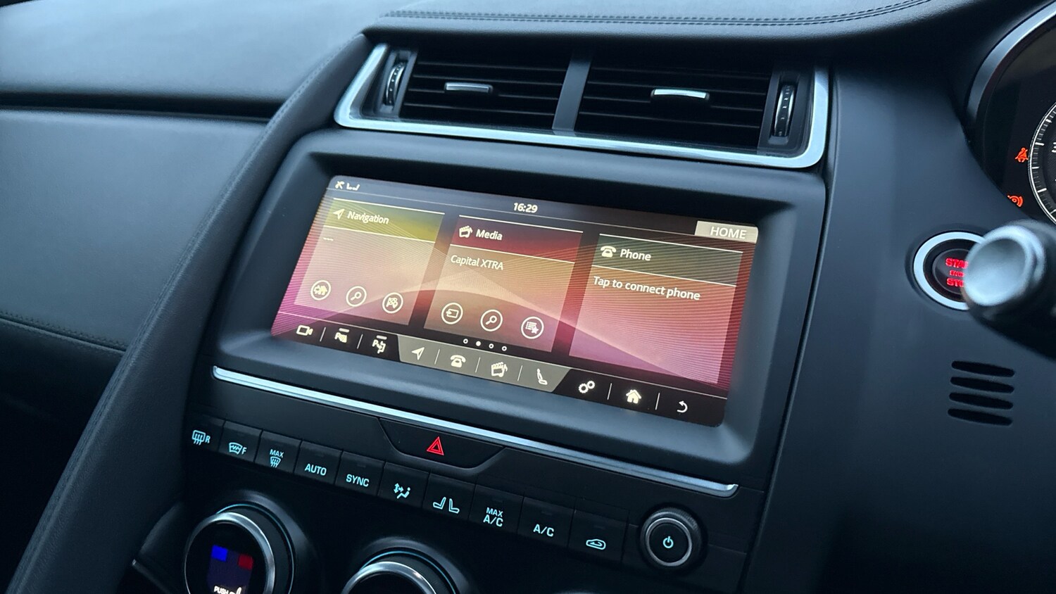 Used Jaguar E-Pace 2018 for sale - 76482779: Photo 11