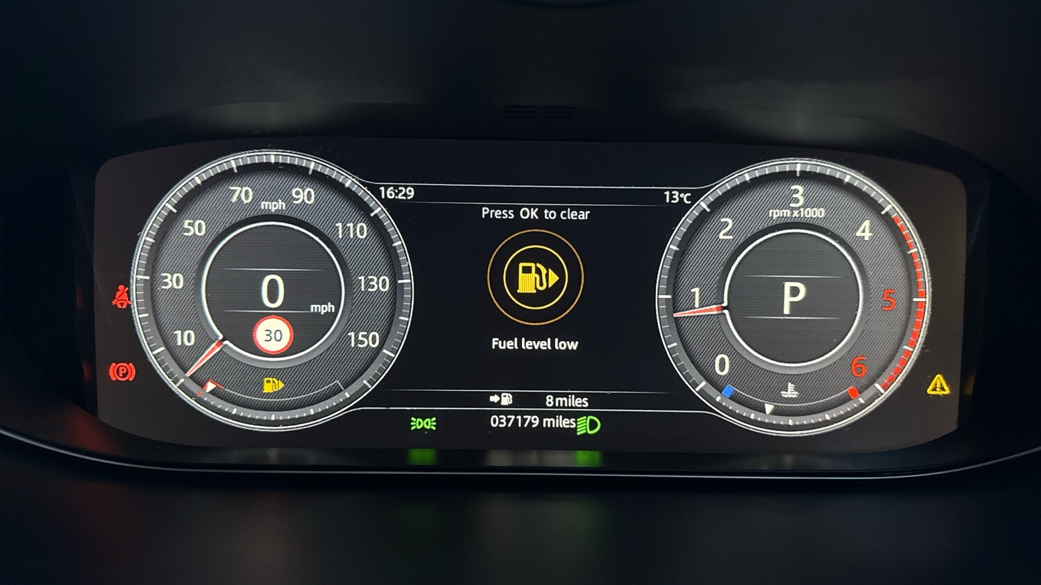 Used Jaguar E-Pace 2018 for sale - 76482779: Photo 21