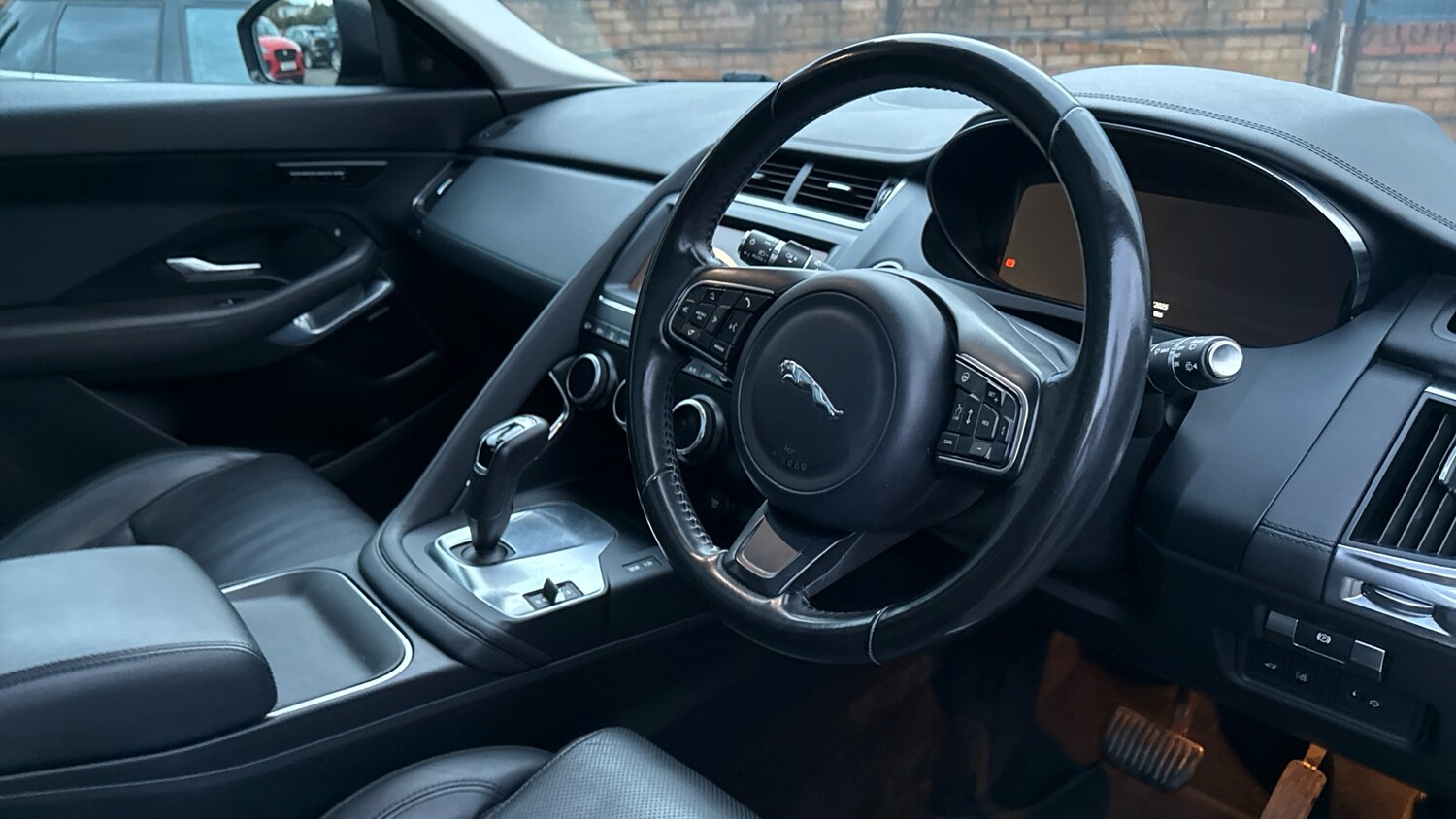 Used Jaguar E-Pace 2018 for sale - 76482779: Photo 22