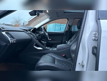 Used Jaguar E-Pace 2018 for sale - 76482779: Photo