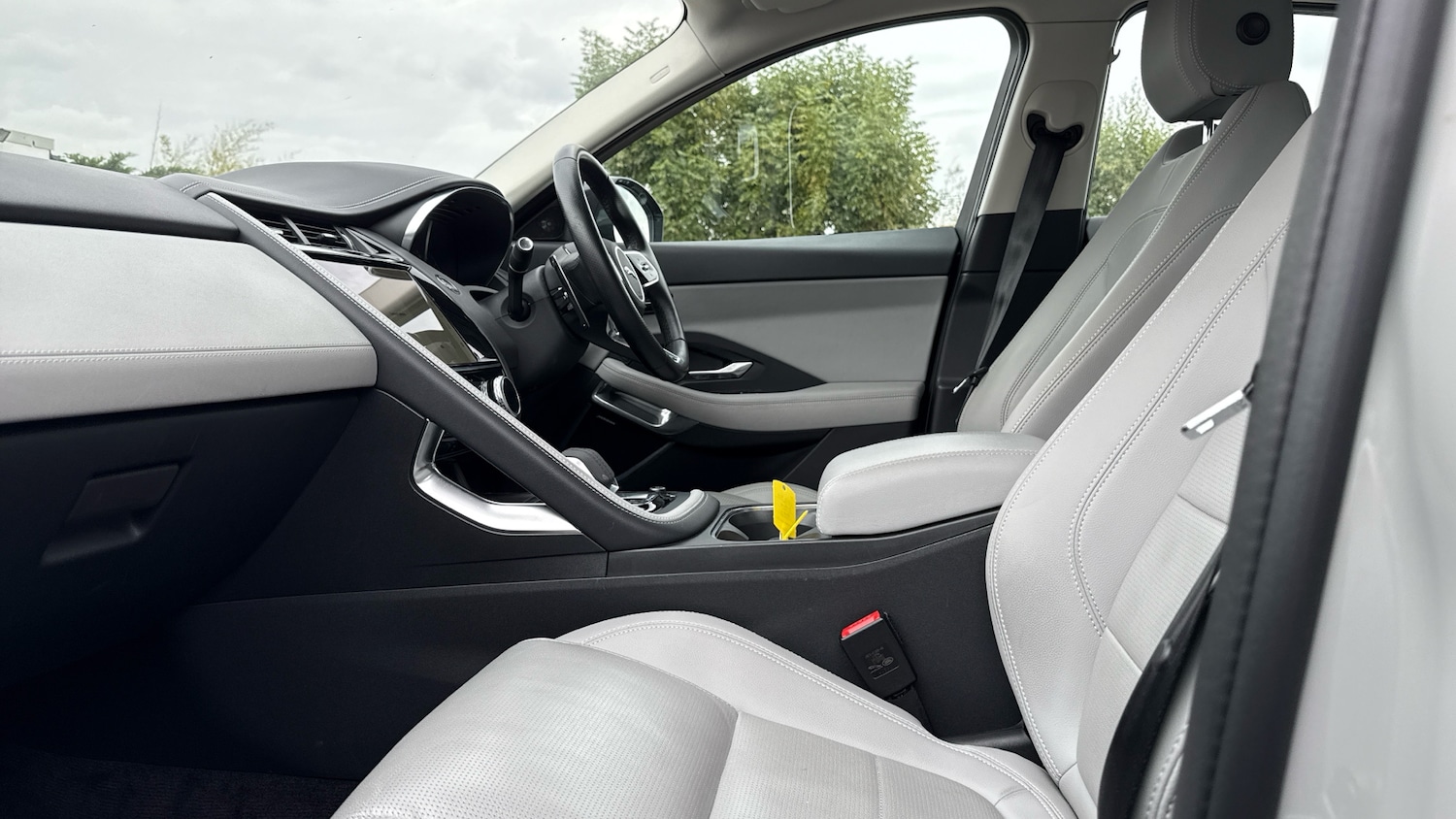 Used Jaguar E-Pace 2022 for sale - 76119600: Photo 3