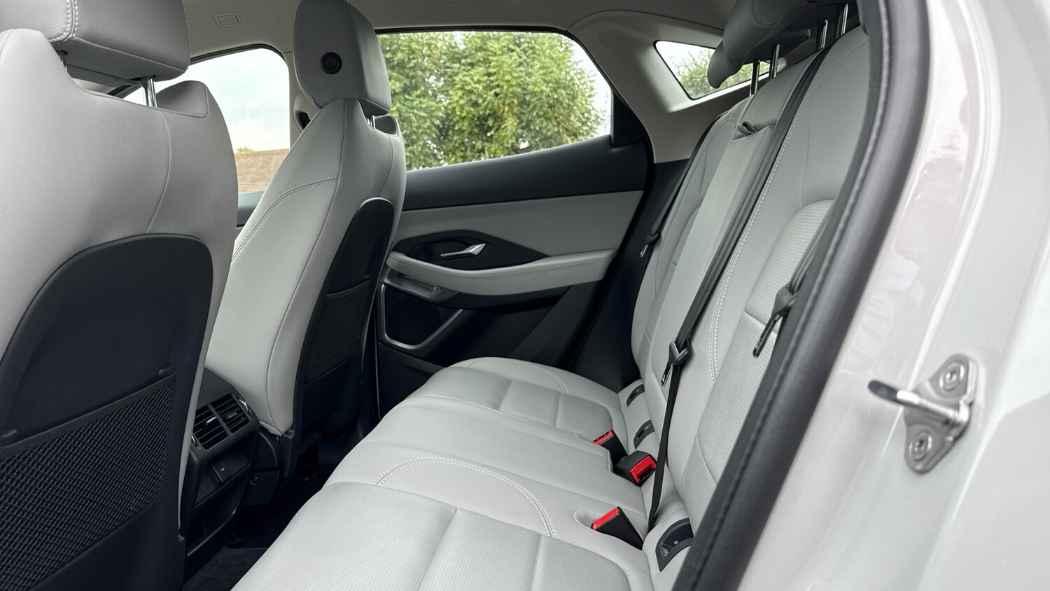 Used Jaguar E-Pace 2022 for sale - 76119600: Photo 4