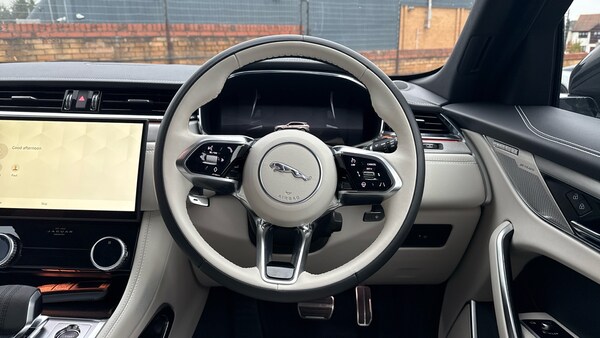 Used Jaguar F-Pace 2023 for sale - 76281295: Photo 15