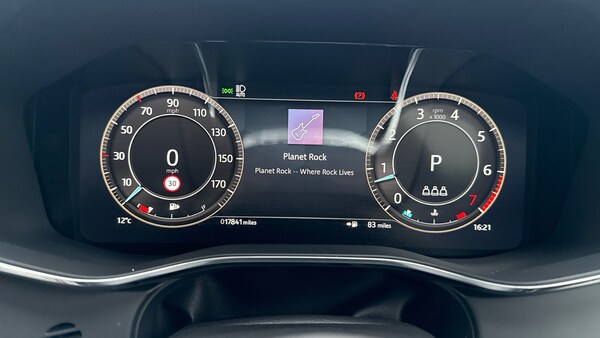 Used Jaguar F-Pace 2023 for sale - 76281295: Photo 21