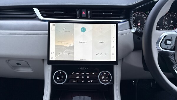 Used Jaguar F-Pace 2023 for sale - 76281295: Photo 24