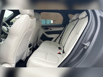 Used Jaguar F-Pace 2023 for sale - 76281295: Photo 4