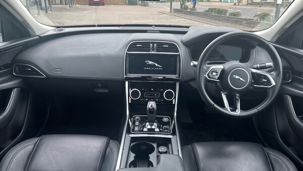 Used Jaguar XE 2020 for sale - 74563199: Photo 24