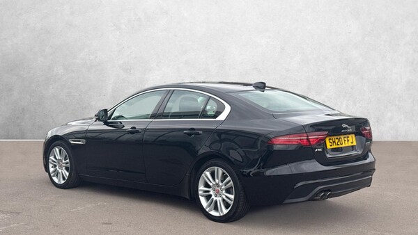 Used Jaguar XE 2020 for sale - 74563199: Photo 2