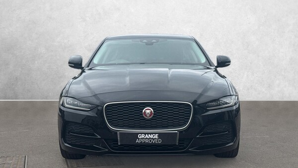 Used Jaguar XE 2020 for sale - 74563199: Photo 7