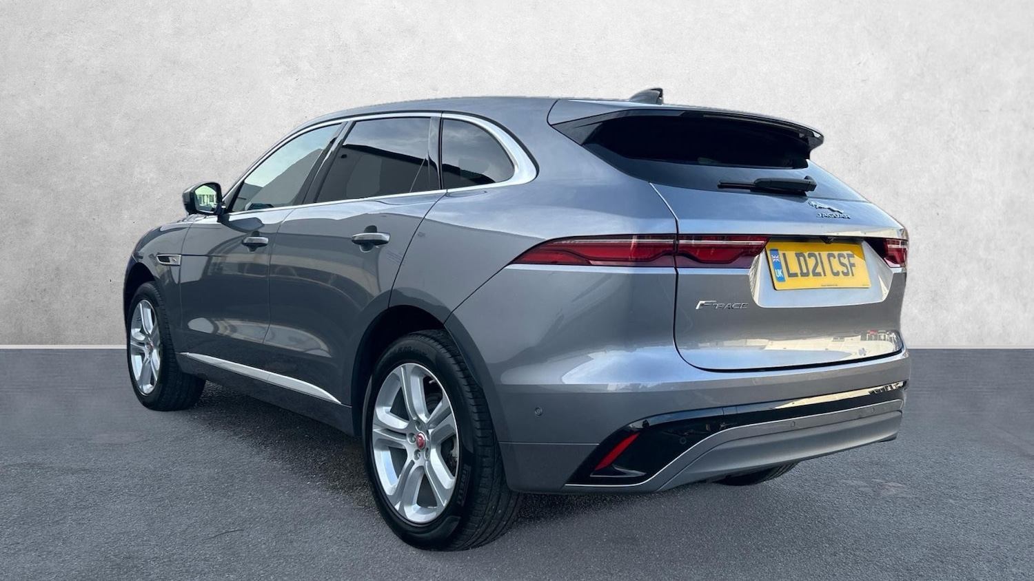 Used Jaguar F-Pace 2021 for sale - 76583117: Photo 2