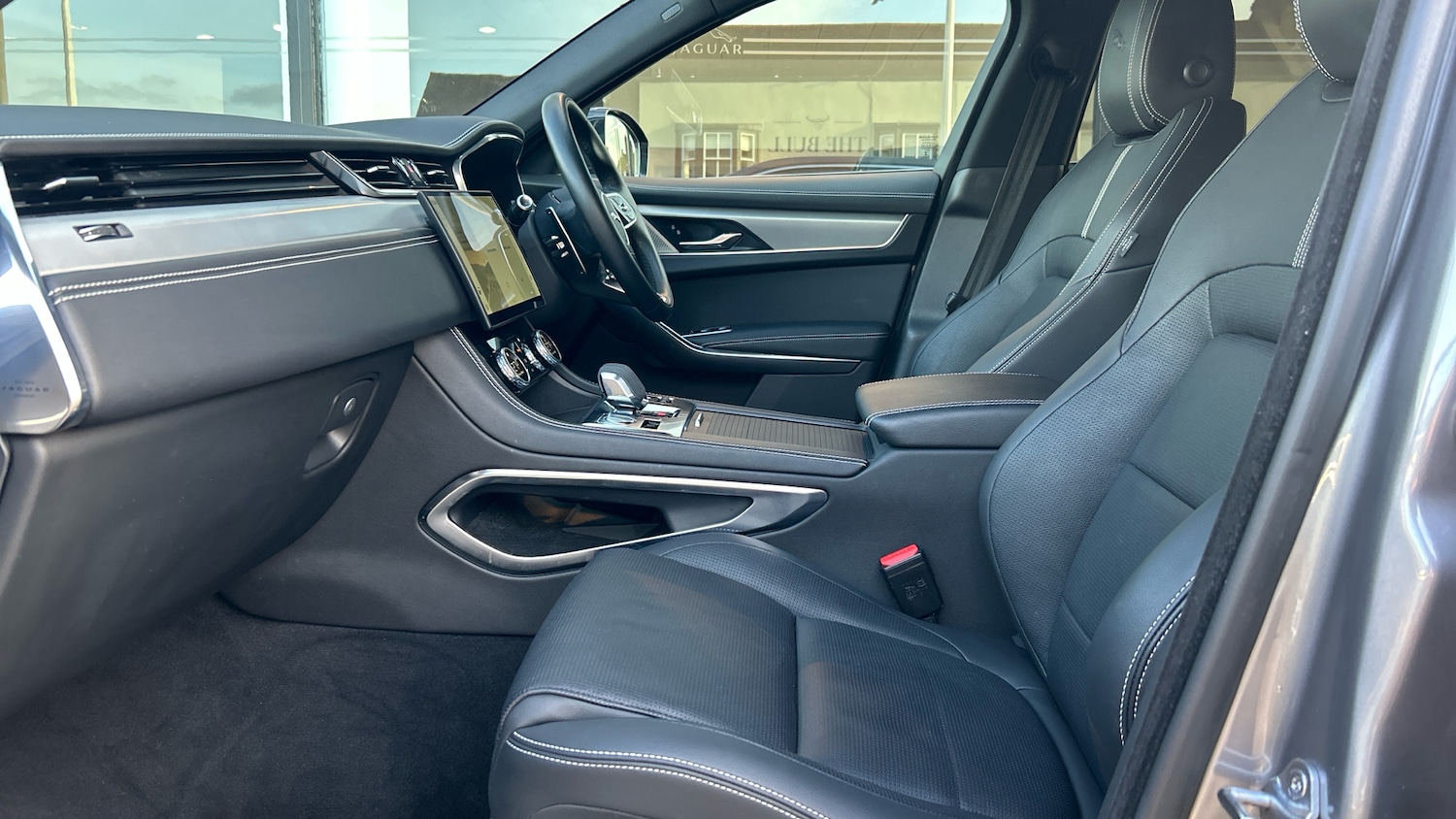 Used Jaguar F-Pace 2021 for sale - 76583117: Photo 3