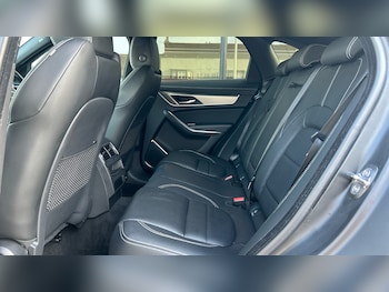 Used Jaguar F-Pace 2021 for sale - 76583117: Photo