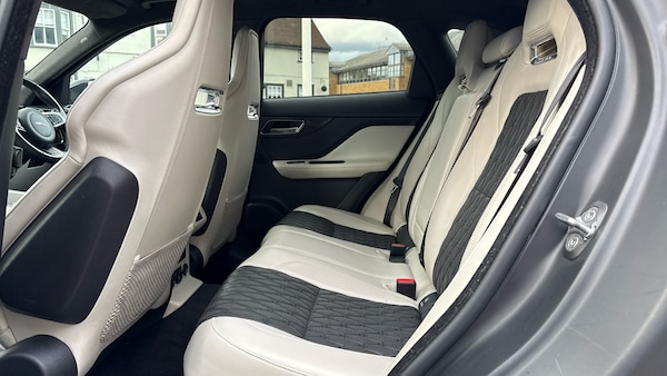 Used Jaguar F-Pace 2020 for sale - 76257941: Photo 4