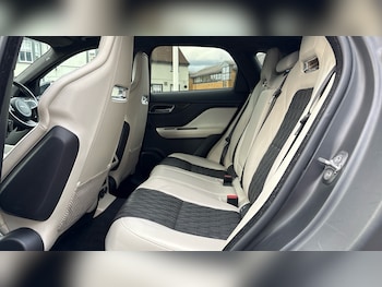 Used Jaguar F-Pace 2020 for sale - 76257941: Photo 4