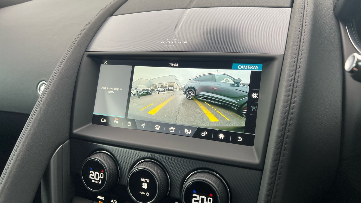 Used Jaguar F-Type 2022 for sale - 76770130: Photo 12