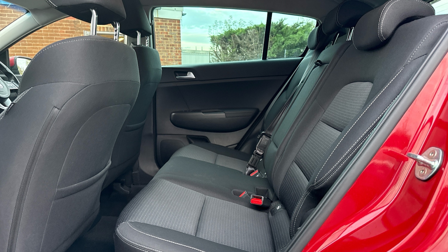 Used Kia Sportage 2021 for sale - 76570932: Photo 4