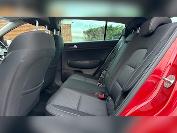 Used Kia Sportage 2021 for sale - 76570932: Photo