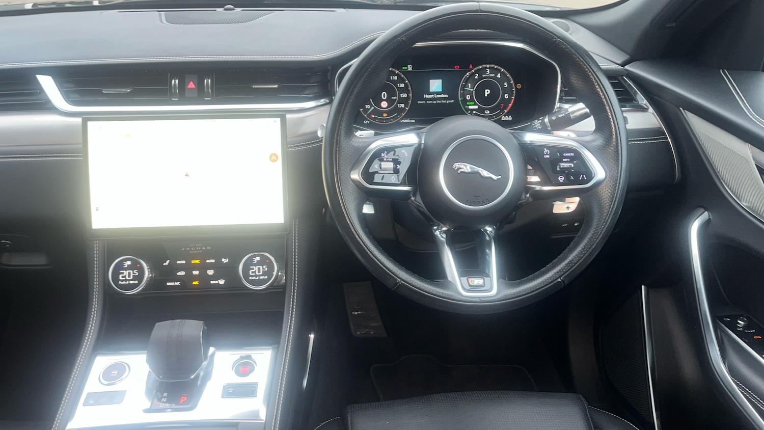 Used Jaguar F-Pace 2022 for sale - 76346907: Photo 15