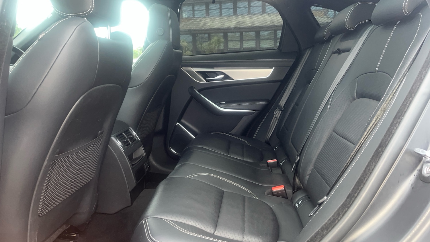 Used Jaguar F-Pace 2022 for sale - 76346907: Photo 4