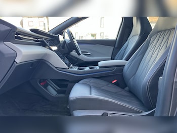 Used Ford Explorer 2025 for sale - 79483170: Photo