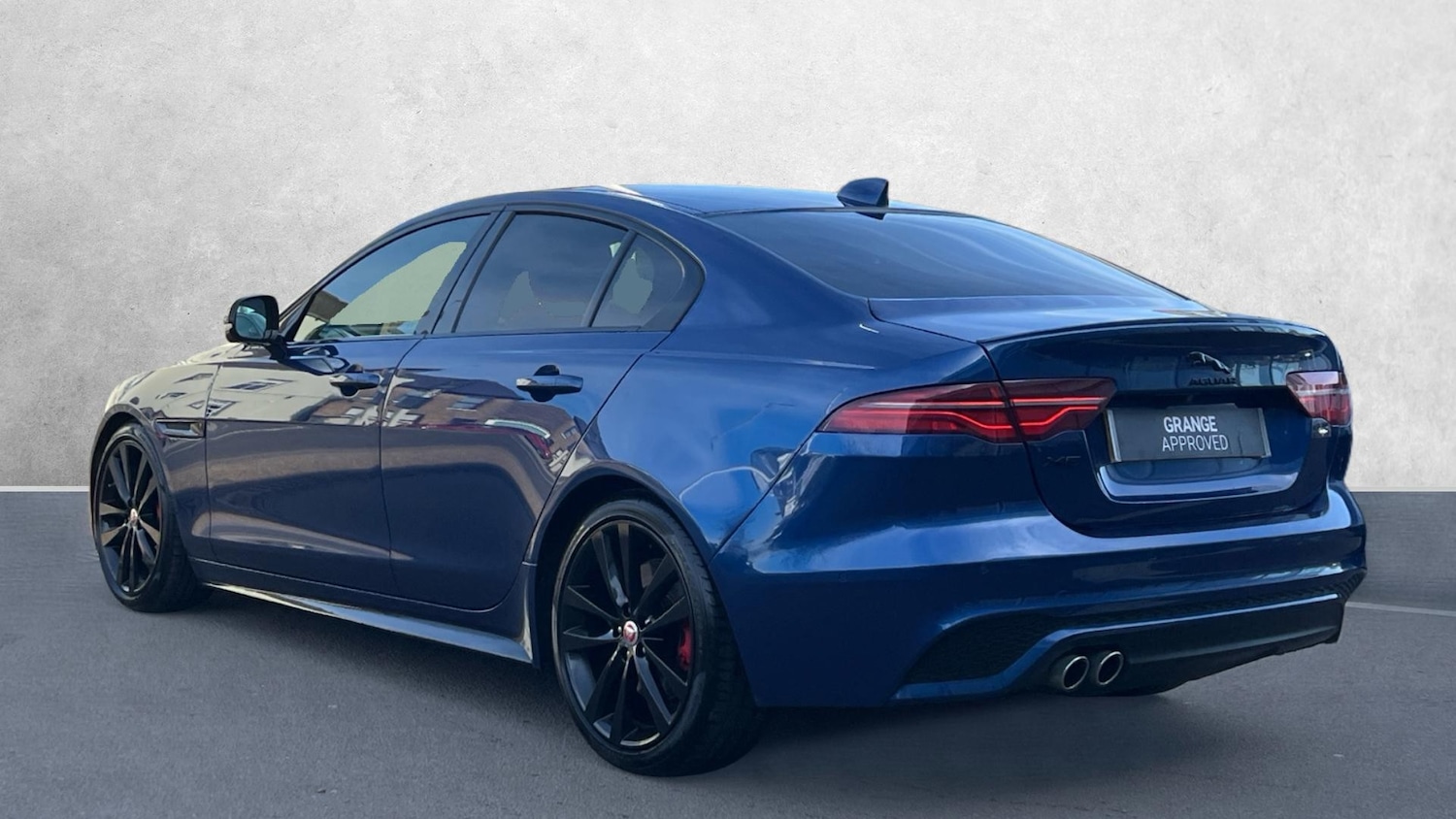 Used Jaguar XE for sale - 77721118: Photo 2