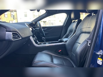 Used Jaguar XE 2021 for sale - 77721118: Photo