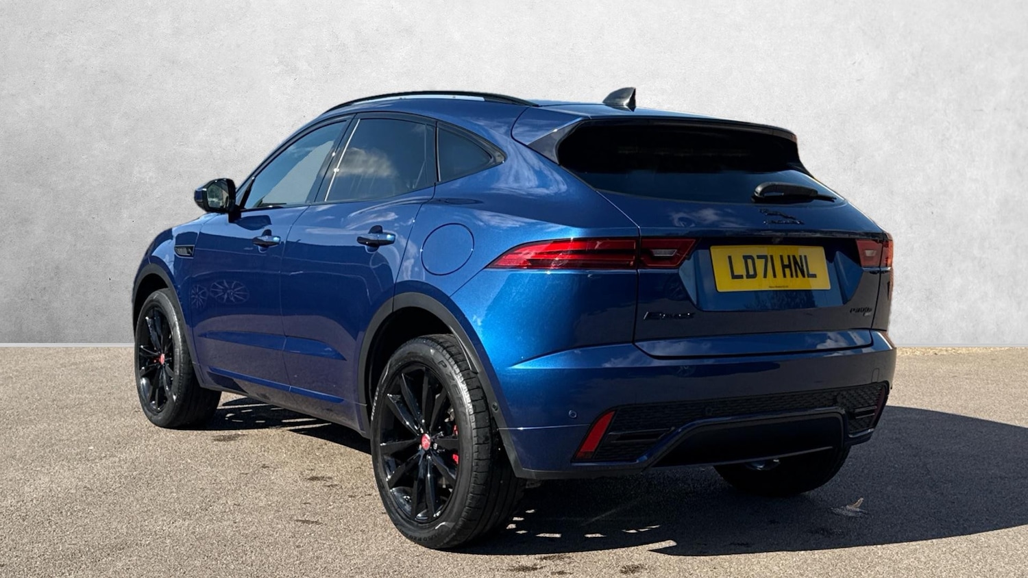 Used Jaguar E-Pace 2021 for sale - 76119559: Photo 2