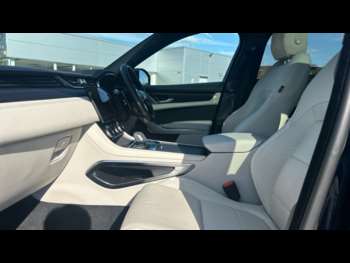 Used Jaguar F-Pace 2022 for sale - 75049123: Photo