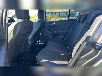 Used Ford Focus 2023 for sale - 78359870: Photo