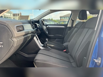 Used Volkswagen T-Roc 2022 for sale - 75278048: Photo