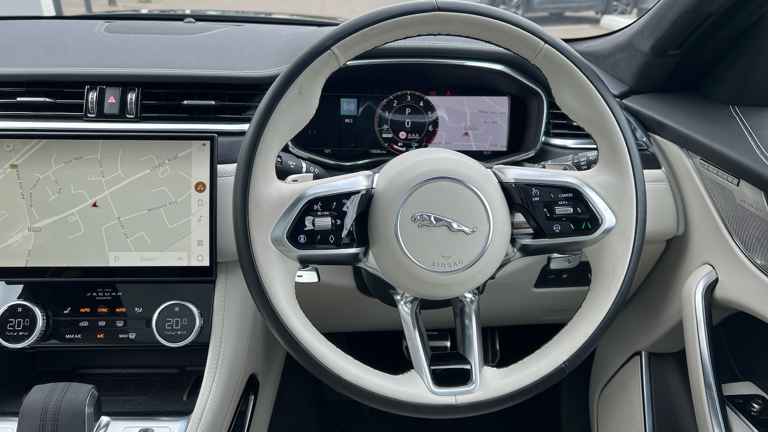 Used Jaguar F-Pace 2024 for sale - 78145928: Photo 15