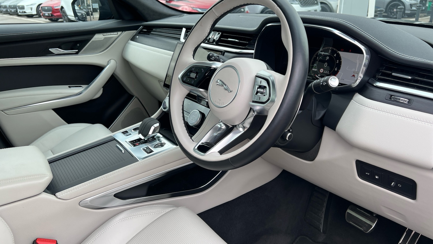 Used Jaguar F-Pace 2024 for sale - 78145928: Photo 22