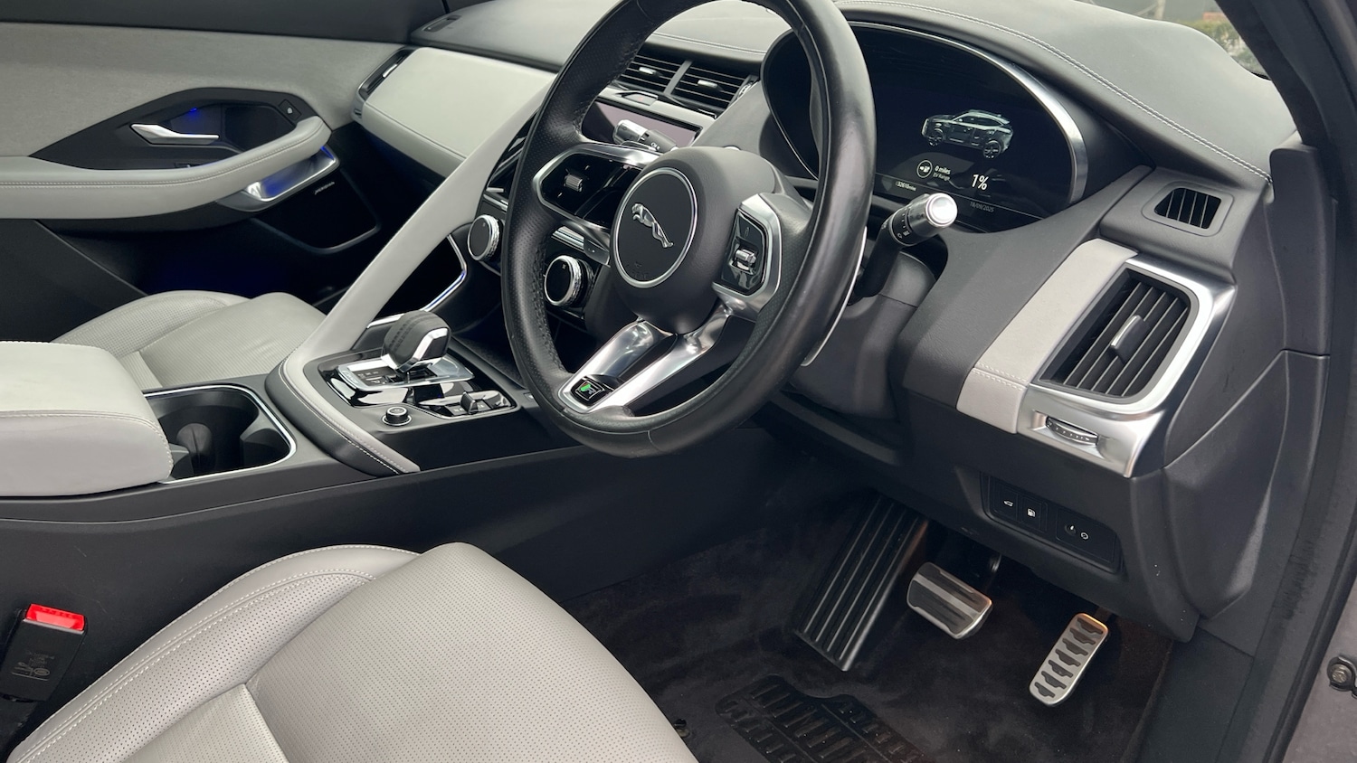 Used Jaguar E-Pace 2022 for sale - 75899015: Photo 22