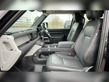 Used Land Rover Defender 2023 for sale - 78571296: Photo