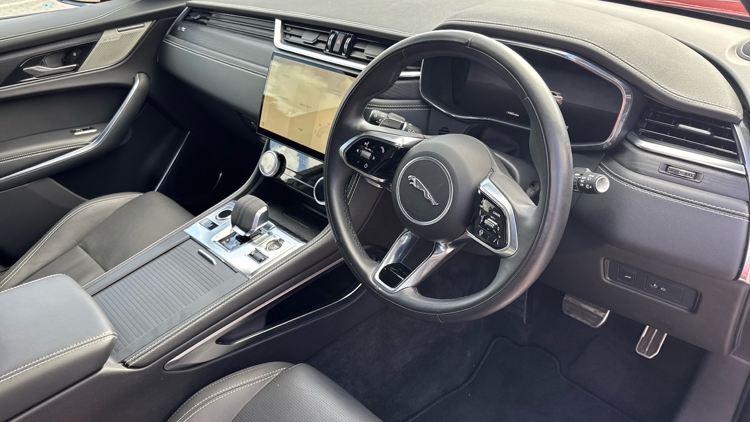 Used Jaguar F-Pace 2023 for sale - 76699585: Photo 22