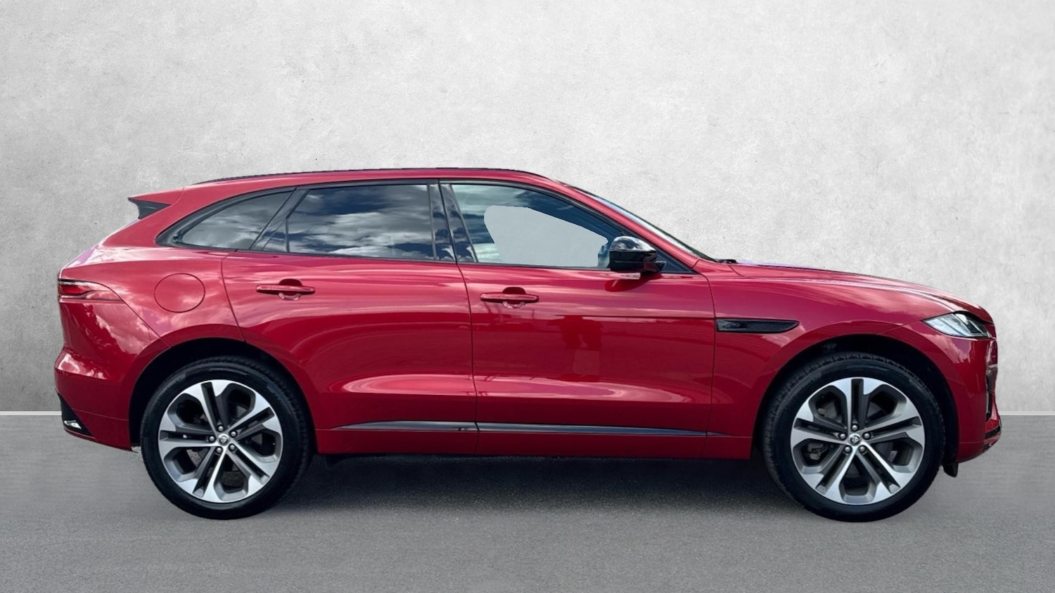 Used Jaguar F-Pace 2023 for sale - 76699585: Photo 5