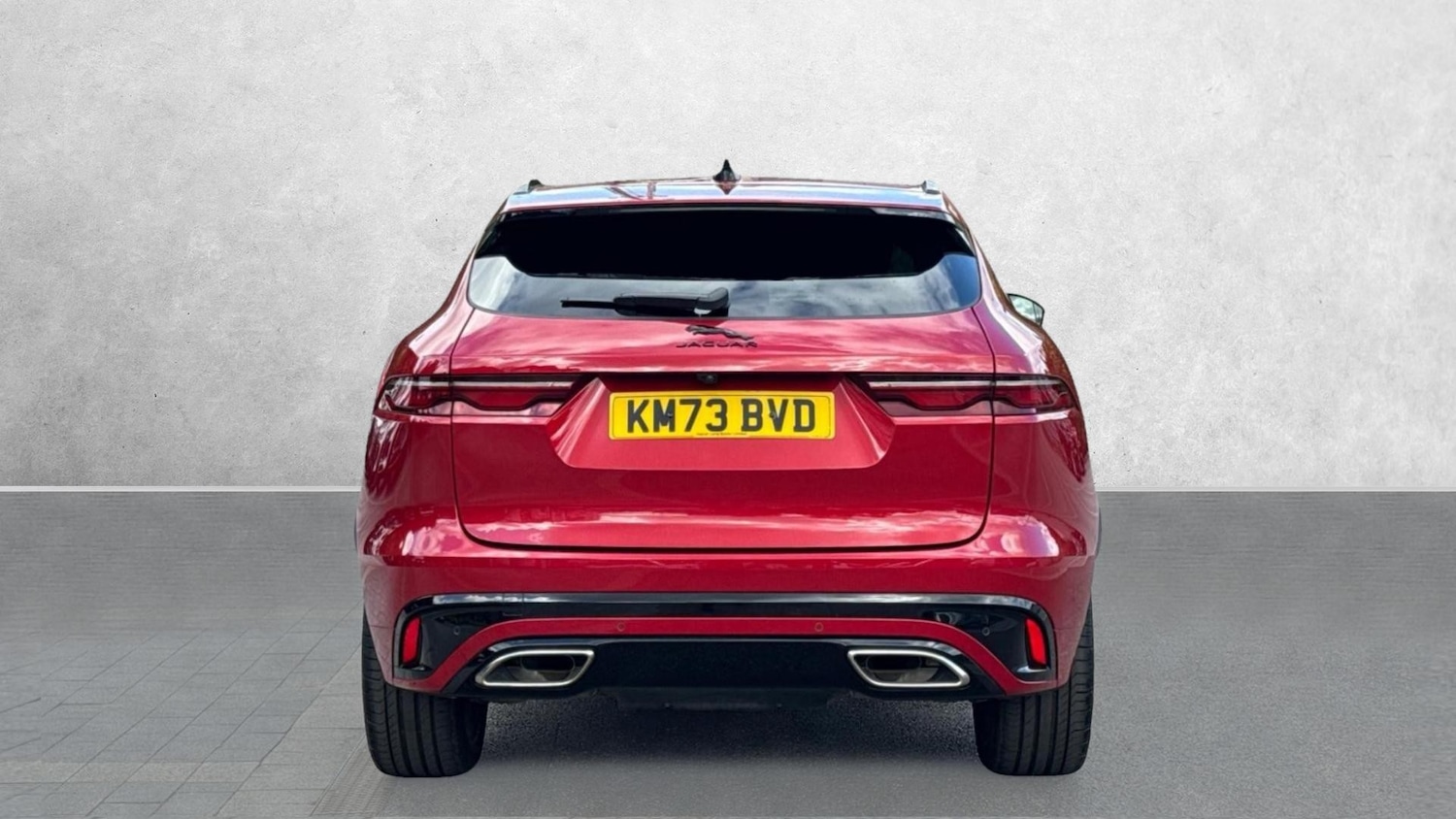 Used Jaguar F-Pace 2023 for sale - 76699585: Photo 6