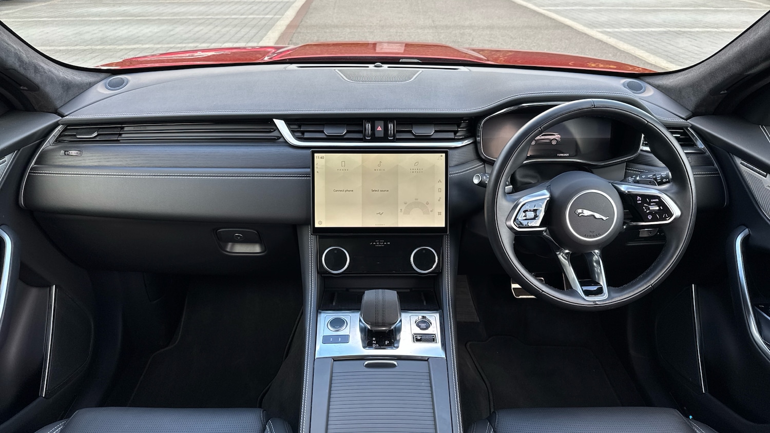 Used Jaguar F-Pace 2023 for sale - 76699585: Photo 9