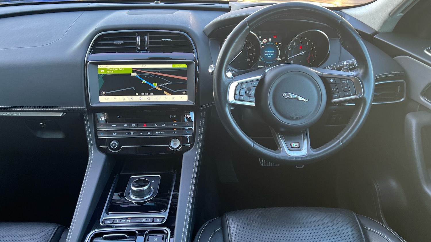 Used Jaguar F-Pace 2019 for sale - 77080826: Photo 15