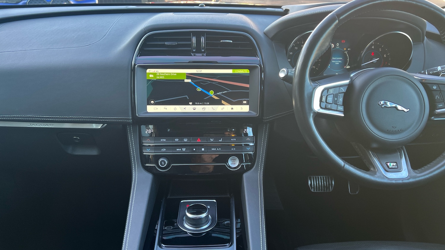 Used Jaguar F-Pace 2019 for sale - 77080826: Photo 24