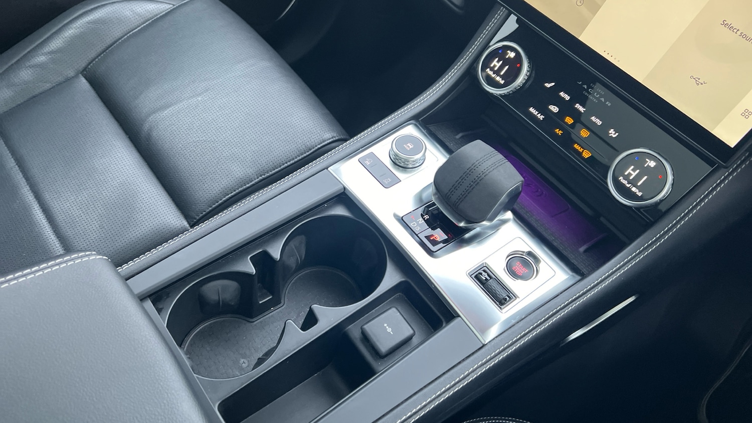 Used Jaguar F-Pace 2023 for sale - 77409404: Photo 13