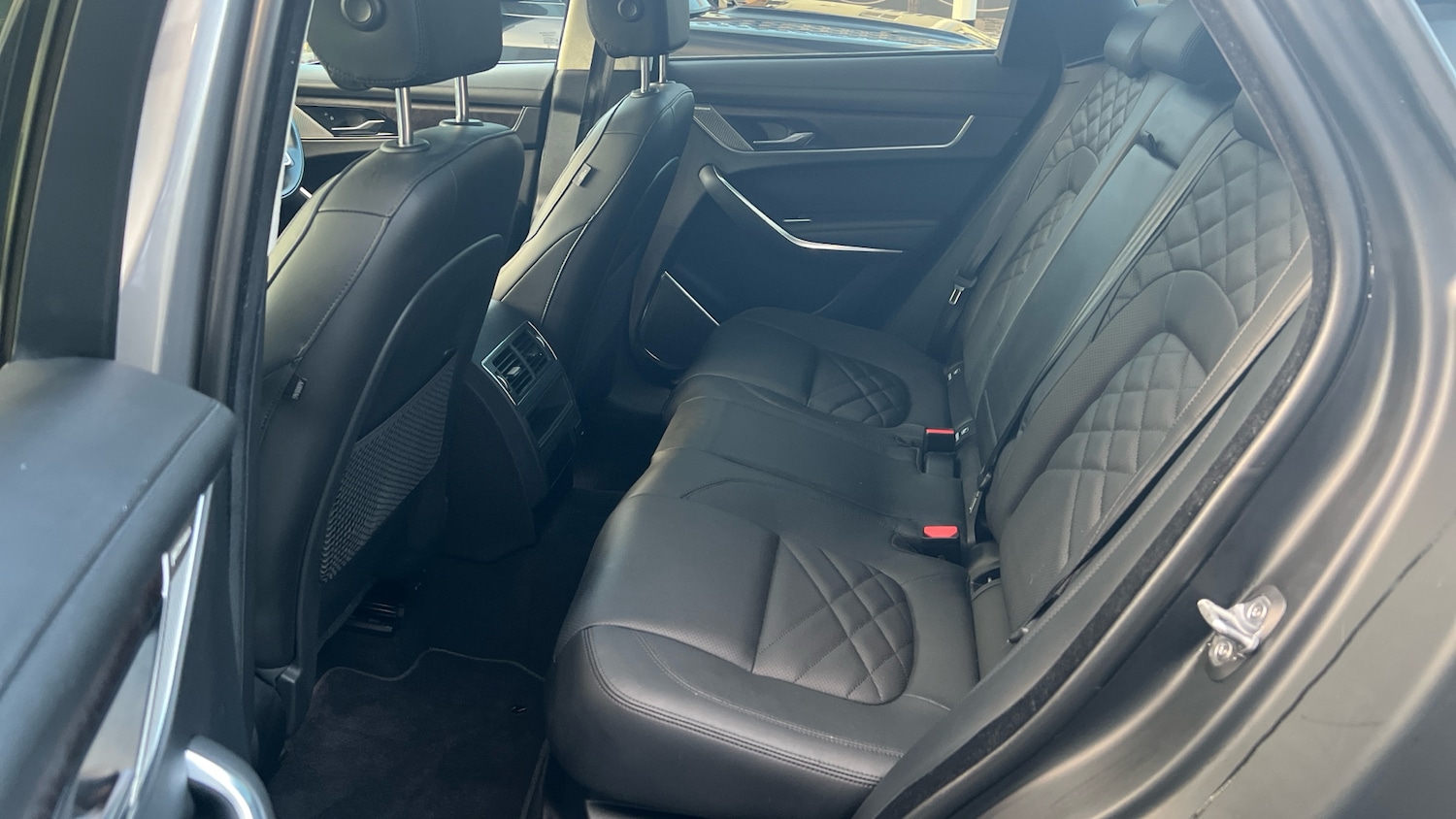 Used Jaguar F-Pace 2022 for sale - 76784914: Photo 4