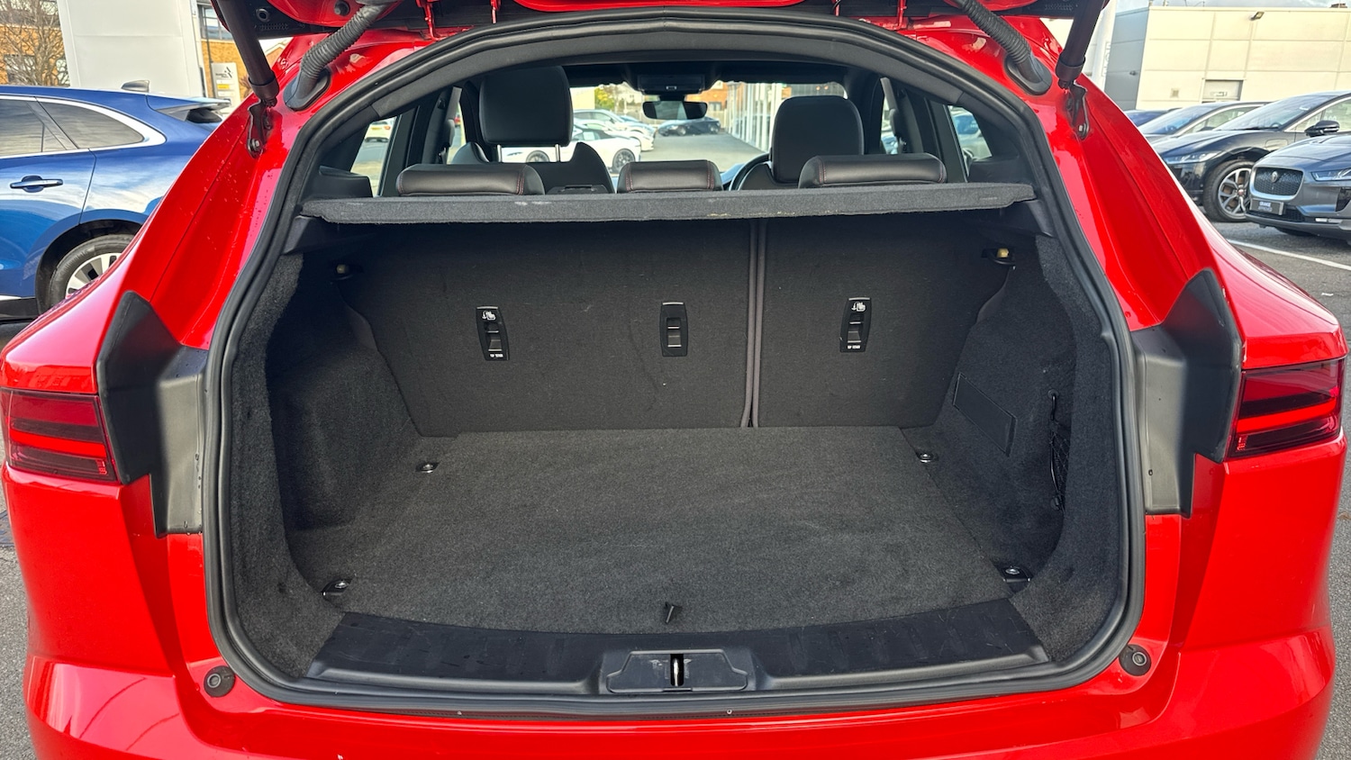 Used Jaguar E-Pace 2019 for sale - 76497147: Photo 10