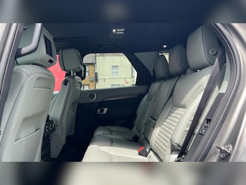 Used Land Rover Discovery 2018 for sale - 78770373: Photo