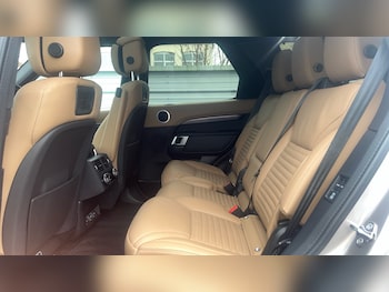 Used Land Rover Discovery 2023 for sale - 77452922: Photo