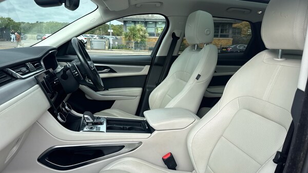 Used Jaguar F-Pace 2021 for sale - 76164865: Photo 3