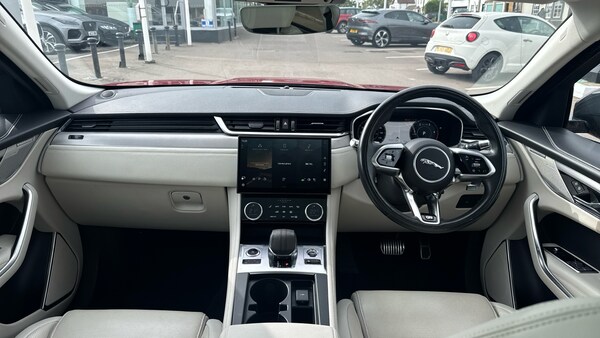Used Jaguar F-Pace 2021 for sale - 76164865: Photo 9
